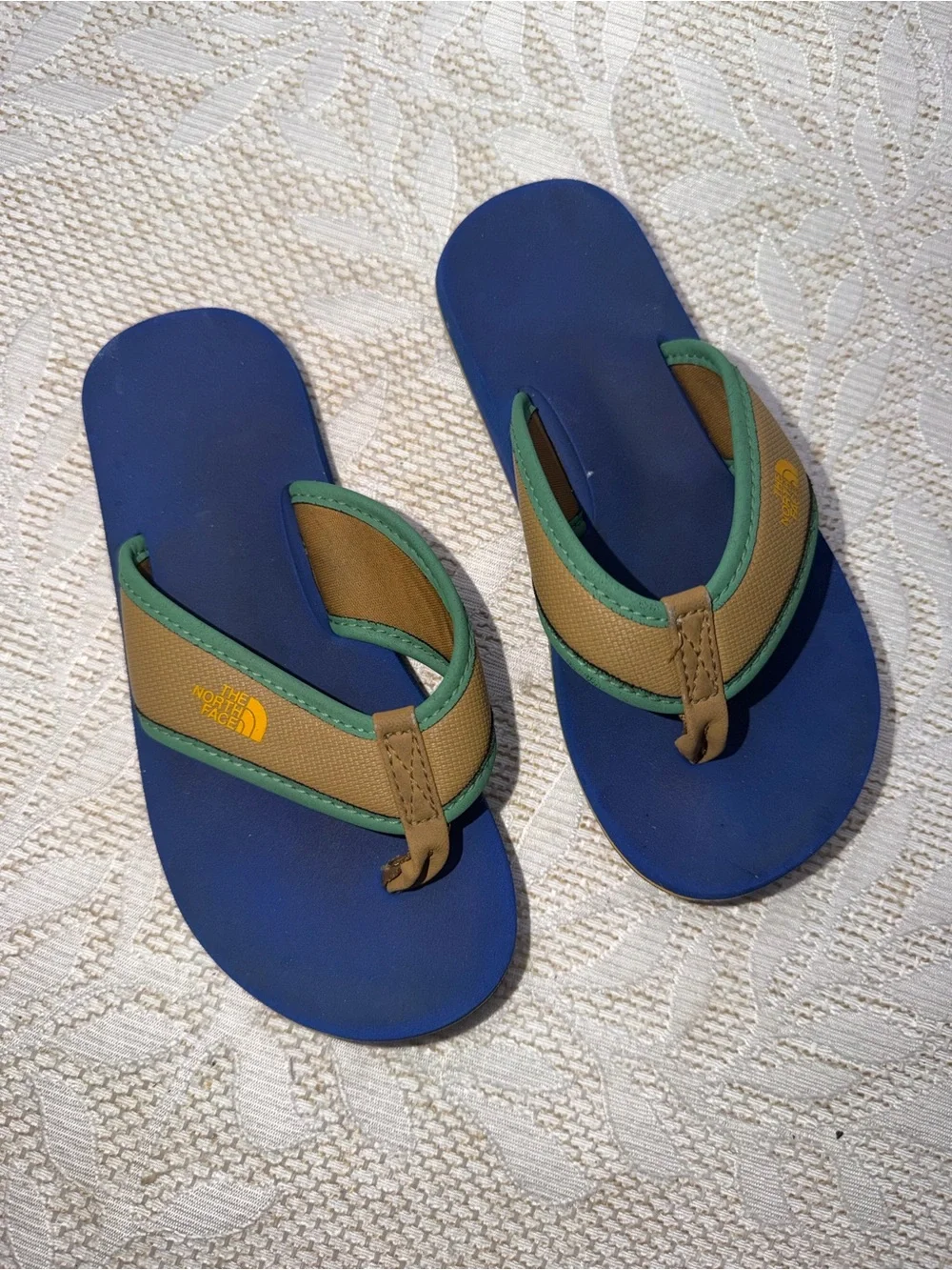 💕Bundle 3 of $20 The North Face Kids Blue & Brown Flip Flops